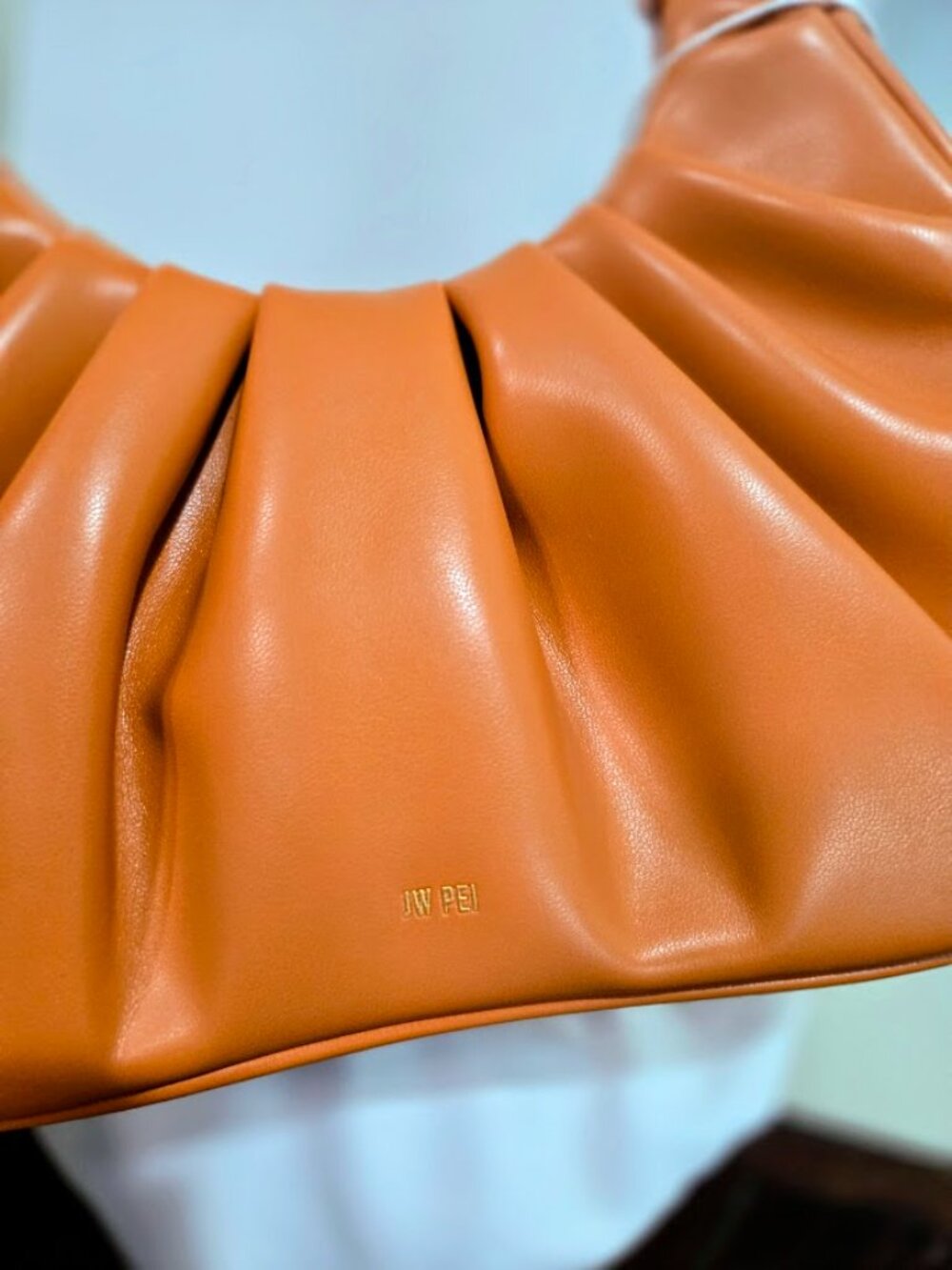 NWT JW PEI Gabbi Bag Orange Ruched Hobo Vegan Leather Purse Box Dust Bag - Picture 4 of 9